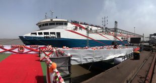 shri-mandaviya-flags-off-new-hazira-to-diu-cruise-route-from-essars-ferry-terminal